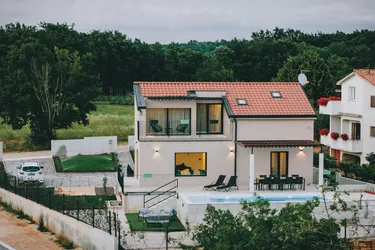 Poolvilla in der Nähe von Porec