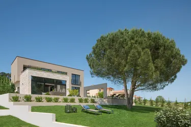 Luxusvilla mit Infinity-Pool in idyllischer Lage – Istrien