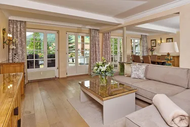 Geräumiges Luxus-Apartment mit Hotelservice und professioneller Vermietung