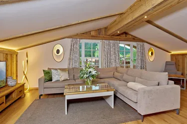 Maisonette Apartment mit Hotel Service und professioneller Vermietung