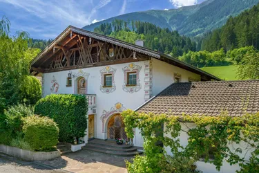 Tiroler Landhausjuwel mit idyllischem Garten