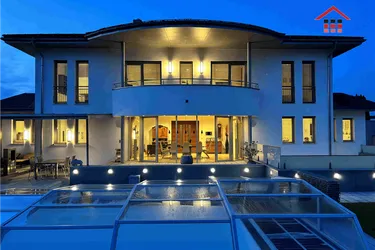 ID 945 Exklusive Villa in Vöcklabruck