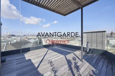 Servicierte Dachgeschosswohnung in Toplage