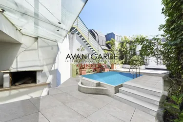 Dachgeschoss mit privatem Pool