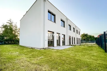 Neubau-Erstbezug in Kottingbrunn – modern mit Garten