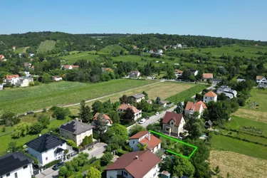 Wien-Strebersdorf: am Fuße des Bisambergs nahe De la Salle Campus