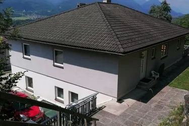 Neuwertiges Wohnhaus mit 2 Wohneinheiten 