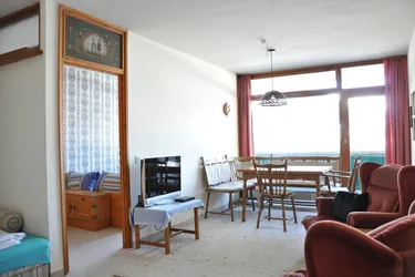 Kurzzeitmiete 2- Zimmer FERIENWOHNUNG mit absolut freiem Ausblick auf den Golfplatz und über das Gasteinertal, inklusive privatem Garagenstellplatz