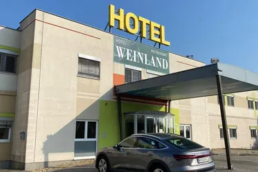 fertig ausgestattetes Hotel mit 46 Zimmern und Restaurant mit Seminarräumen zu verkaufen