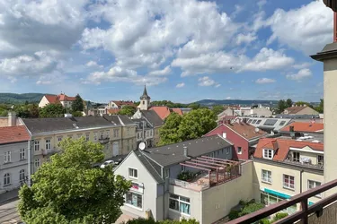 Schöner Ausblick - Wohnen beim Lainzer Platz - Garagenplatz inklusive