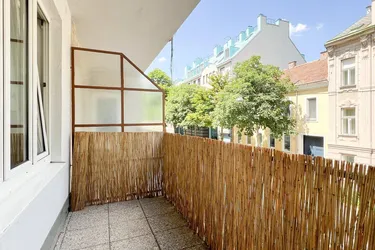 *Gefragte Lage* helle 2-Zimmer mit Loggia und Gartenbenutzung
