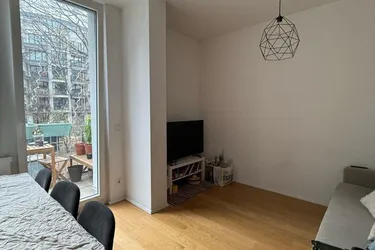 Chice Wohnung mit Balkon - Nähe U-Bahn U4.