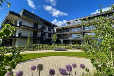 ERSTBEZUG: Penthouse-Traum in absoluter Grünruhelage und zugleich die Nähe zu Wien.