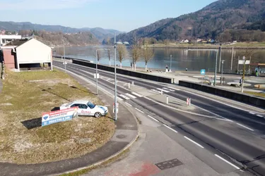 Gewerbegrundstück mitten in Grein mit Donaublick zu mieten!!