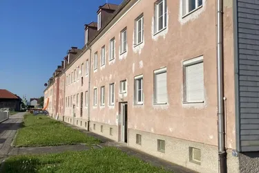 Tolle Wohnanlage mit genehmigten Plan zur Weiterentwicklung!