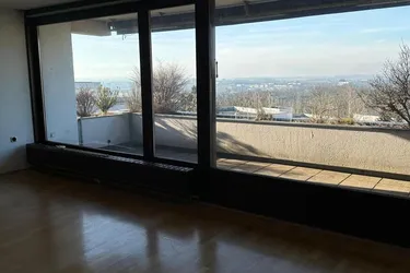 Wohnung mit großzügigem Balkon in Top Lage!