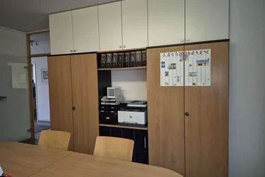 Zentrales Büro zur Miete