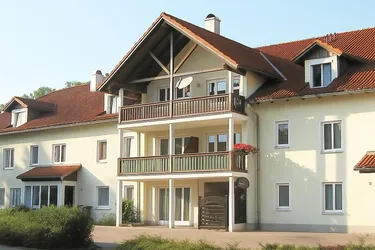 Sonnige EG-Wohnung (befristet vermietet) mit Balkon!