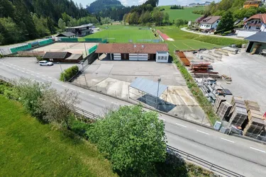 Vielseitige Gewerbeliegenschaft im Betriebsbaugebiet – ideal für Lager, Werkstatt, Produktion oder Gewerbe