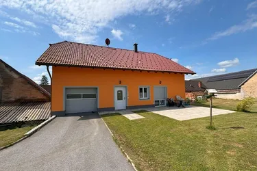 Ehemaliger Bauernhof mit neuem Einfamilienhaus