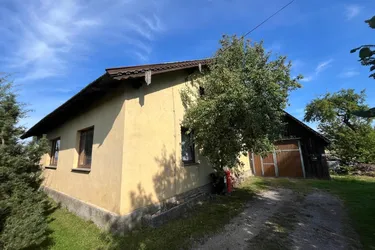 Einzellage mit großem Grundstück im Waldviertel