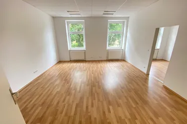 BÜROFLÄCHE - AUCH FÜR GEMEINSCHAFTEN GEEIGNET - FREISTÄDTER STR./NÄHE HAUPTSTRASSE URFAHR