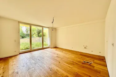 Erstbezug! 4 Zimmer Luxus Wohnung mit 34 m² Garten in exklusiver Bestlage