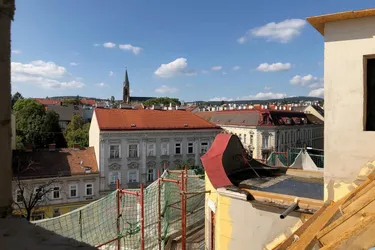Noch zum Mitgestalten! Traumhafte 5 Zimmer Dachgeschoßwohnung mit mehreren Terrassen auf der Wohnebene in bester Lage