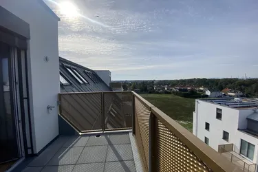 Photovoltaik &amp; Erdwärmepumpe | 4-Zimmer-Dachgeschosswohnung | Kühlung mit Betonkernaktivierung | Top 84