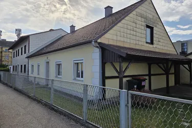 Einfamilienhaus in Wels: 4 Zimmer, Garten und Carport für nur 359.000€!
