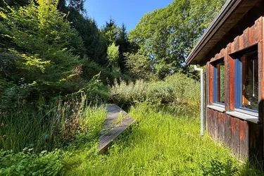 Helle Büroräumlichkeiten in Ruhelage Rotholz mit 2 Parkplätzen