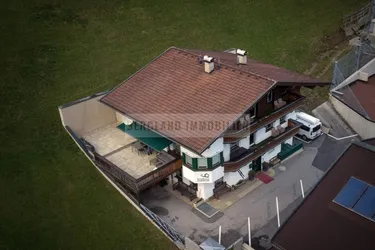 Apartmenthaus mit 7 Wohnungen im schneesicheren Tuxertal zu verkaufen.