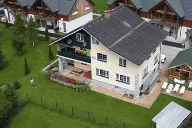 Wohnhaus mit Apartments in Bad Mitterndorf 