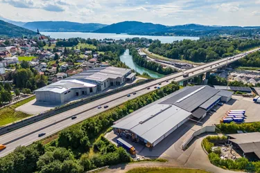1A: Moderne Büroflächen Nähe Attersee/ Gewerbegebiet Lenzing