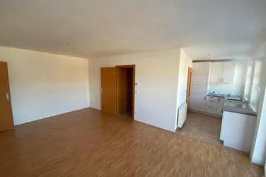 Helle 3-Zimmer-Wohnung mit Balkon