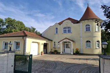 Einzigartiges Einfamilienhaus mit Charakter und Großzügigkeit