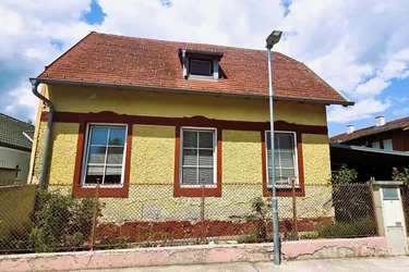 Sanierungsbedürftiges Haus – Grundstück mit ca. 486 m² in Tribuswinkel bei Baden