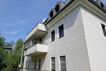 Sonnige Garconniere mit Terrasse in zentraler Stadtlage