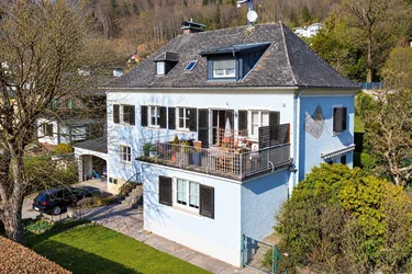 Villenviertel - Parsch: Sonnige 5-Zimmer-Wohnung mit Terrasse und Gartenanteil