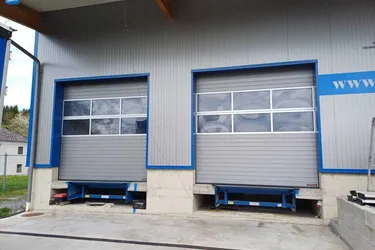 Neuwertige Gewerbehalle in 4974 Ort im Innkreis – 600 m², sofort verfügbar!