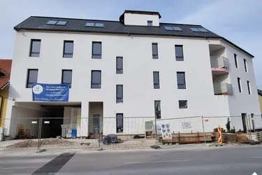 Expose Nette 2-Zimmer Dachgeschoßwohnung mit Balkon