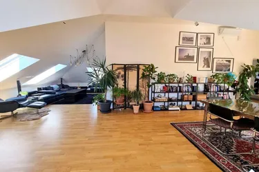 außergewöhnliche Dachterrassenwohnung mit Loftcharakter