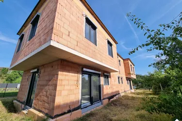 PREISHIT! Ihr neues Zuhause in Kottingbrunn: Doppelhaushälfte mit Garten und Terrasse!