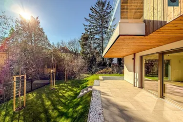 Erstbezug: Garten - Maisonette - Apartment mit Terrasse und herrlichem Garten - Naturnahes Wohnen in Wien Hietzing – Exklusives Leben nahe dem Roten Berg!