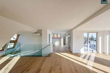 Erstbezug: Penthouse - Maisonette - Apartment mit 3 Freiflächen - Naturnahes Wohnen in Wien Hietzing – Exklusives Leben nahe dem Roten Berg!