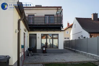 Expose FAMILIENHAUS MIT 2 WOHNEINHEITEN IN RUHIGER ZENTRALER LAGE VON MÖLLERSDORF