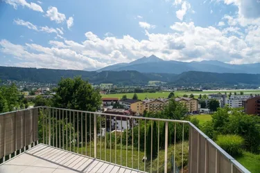 Terrassenwohnung nahe Technik Uni Innsbruck in sonniger Lage mit unverbaubarem Blick über Innsbruck und die Tiroler Bergwelt. Genießen Sie jeden Tag eine Aussicht, die begeistert