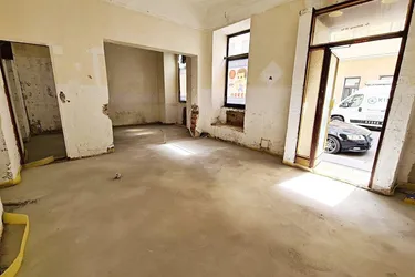 GESCHÄFTSLOKAL, BÜRO ODER LAGER, 77 m2 Altbau im Edelrohbau, 3 Zimmer, Nebenräume, Große Mohrengasse