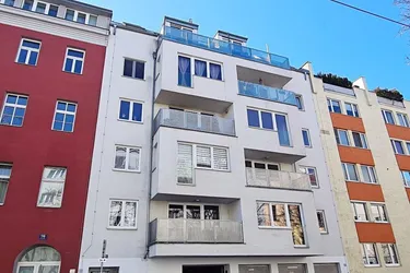 EIGENGARTEN, LORYSTRASSE, 75 m2 Neubau mit 23 m2 Garten, 2 Zimmer, Wohnküche, Wannenbad, Parketten, 1. Liftstock