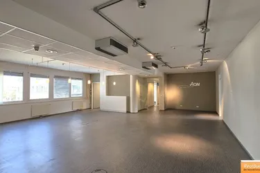 BÜRO / PRAXIS / TRAININGS - SCHULUNGSRÄUME IN DER GEISELBERGSTRASSE
